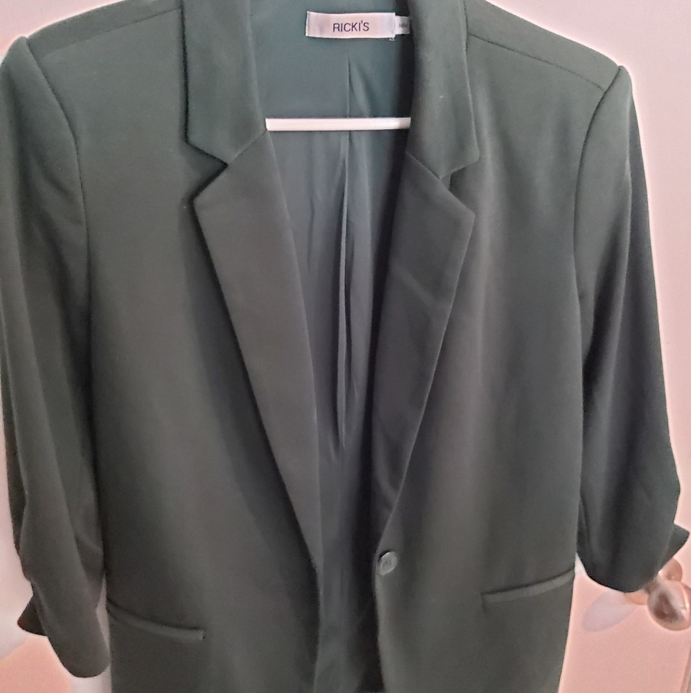 3/4 sleeve blazer, size M
